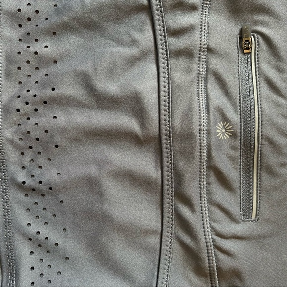 Tangerine sport skirt with built in shorts. Ruffle on back. Pocket. Golf. Tennis - Picture 6 of 12